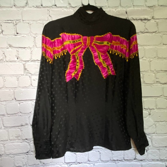 SOLD 🛒 Vintage Saks Fifth Avenue Blouse - Picture 1 of 8